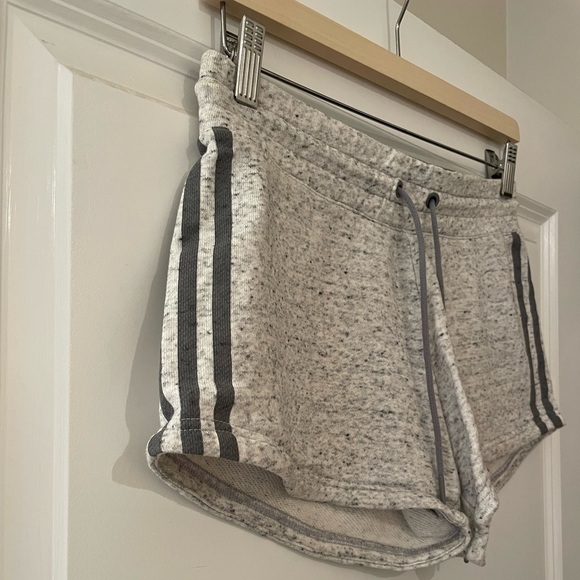 Adidas Jersey shorts. - Picture 2 of 7